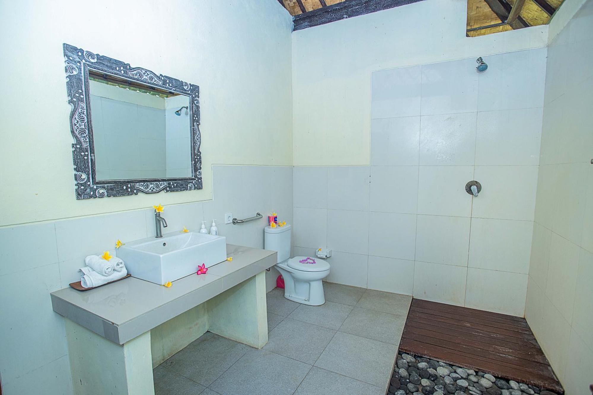 Отель D'Muncuk Huts Lembongan Экстерьер фото